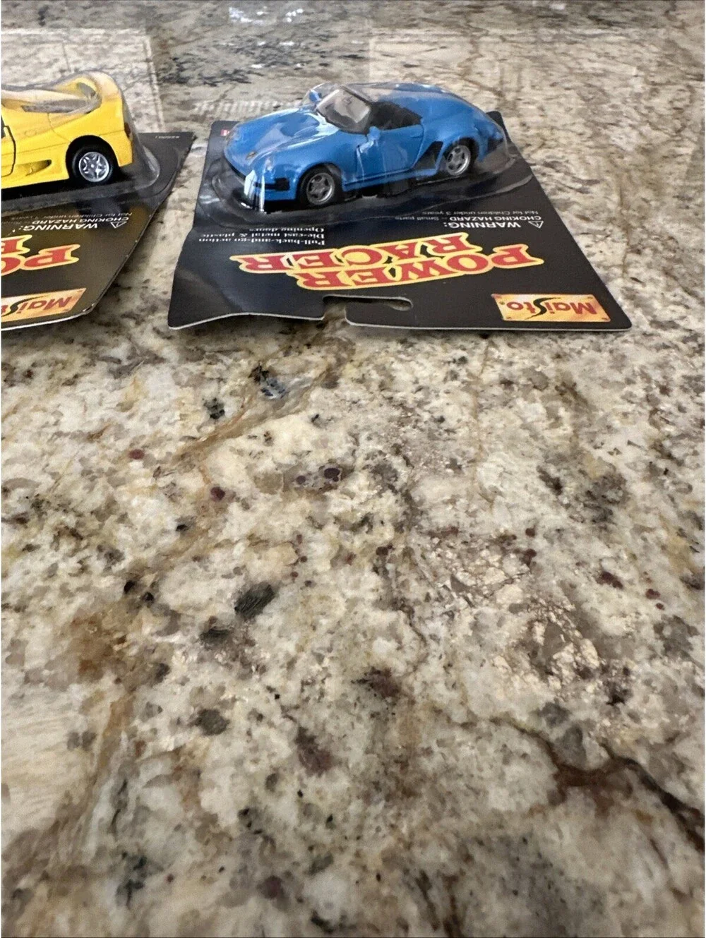 2x Maisto Power Racers A Ferrari & A Porsche NEW + FAST SHIPPING