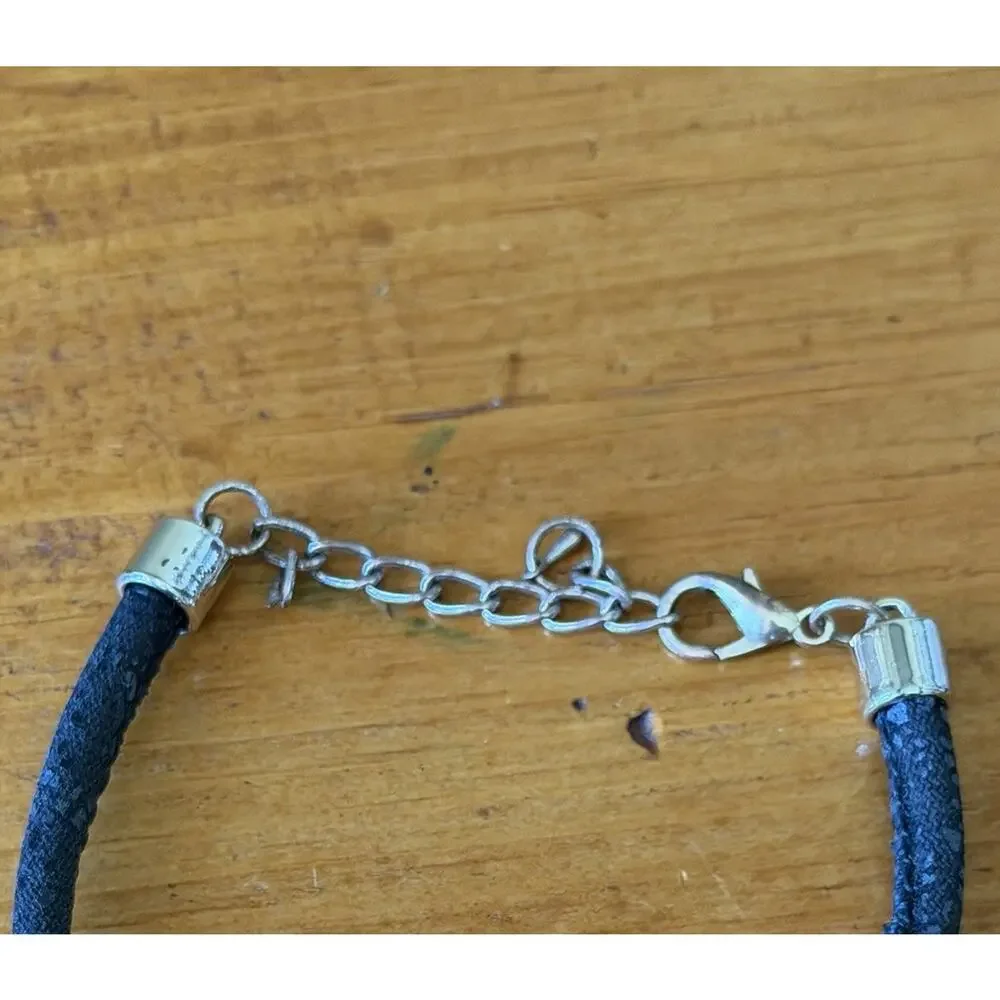 Unbranded fashion charm