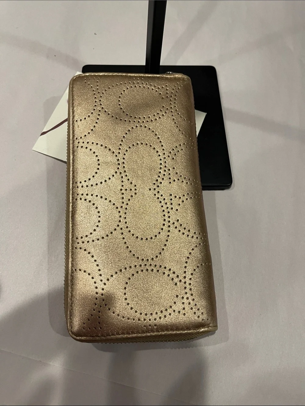Coach sleek zip