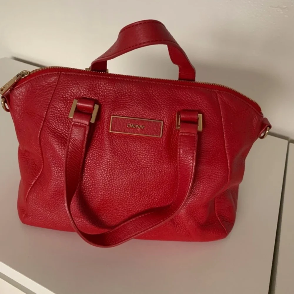 Dkny vintage 100%