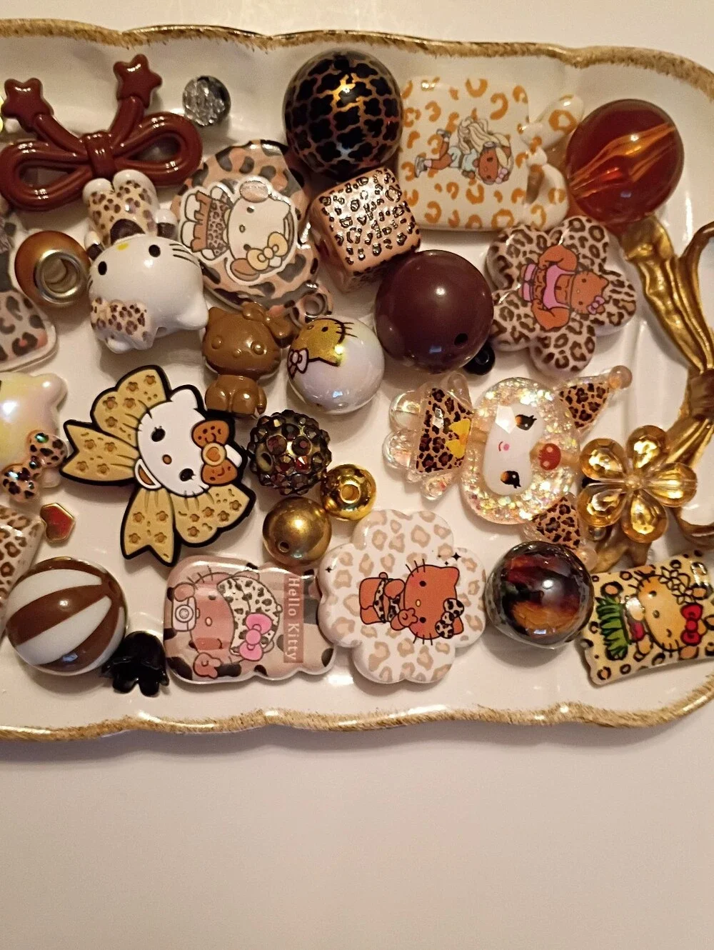 Hello Kitty leopard hello