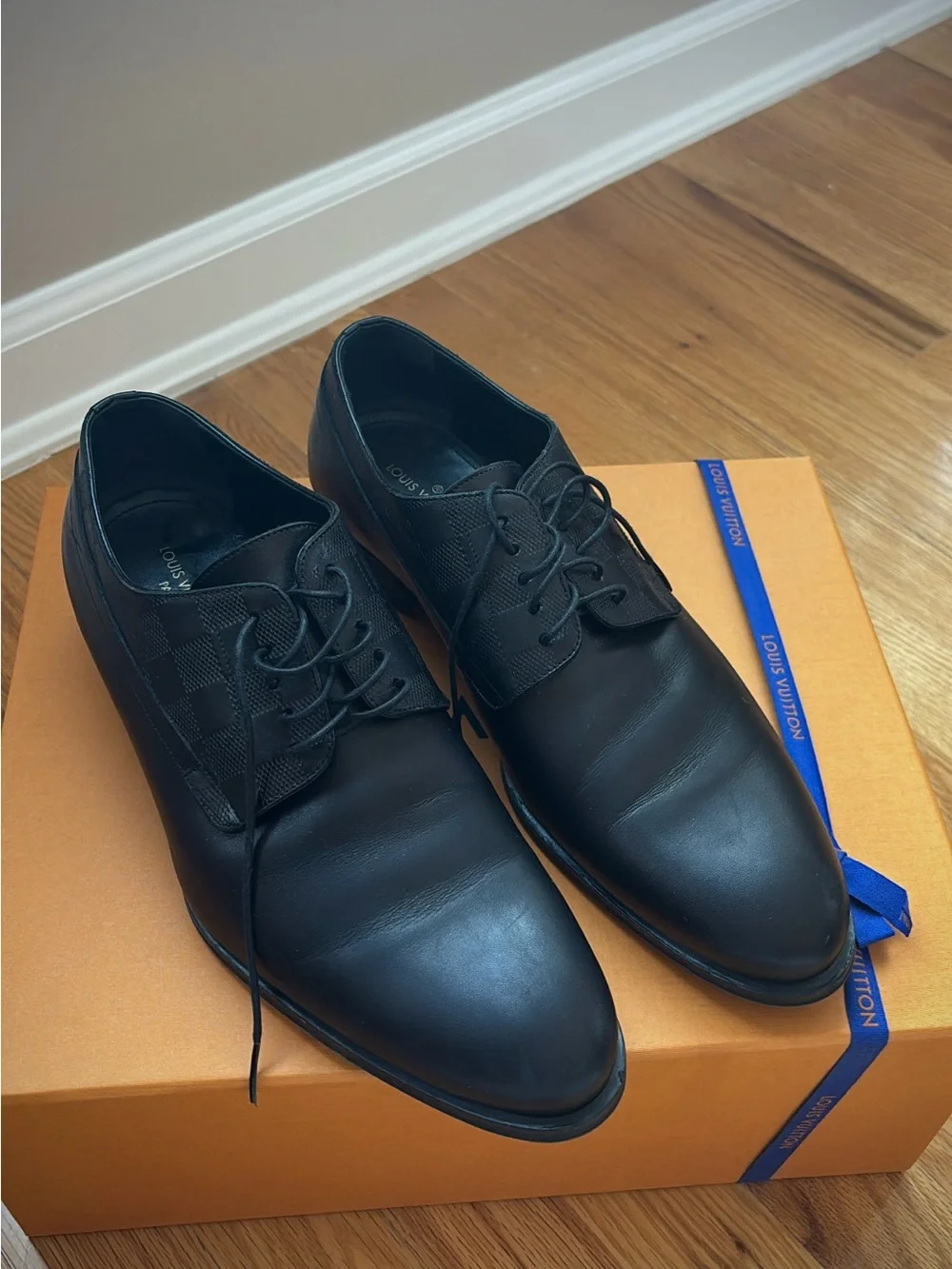 Louis Vuitton sleek black