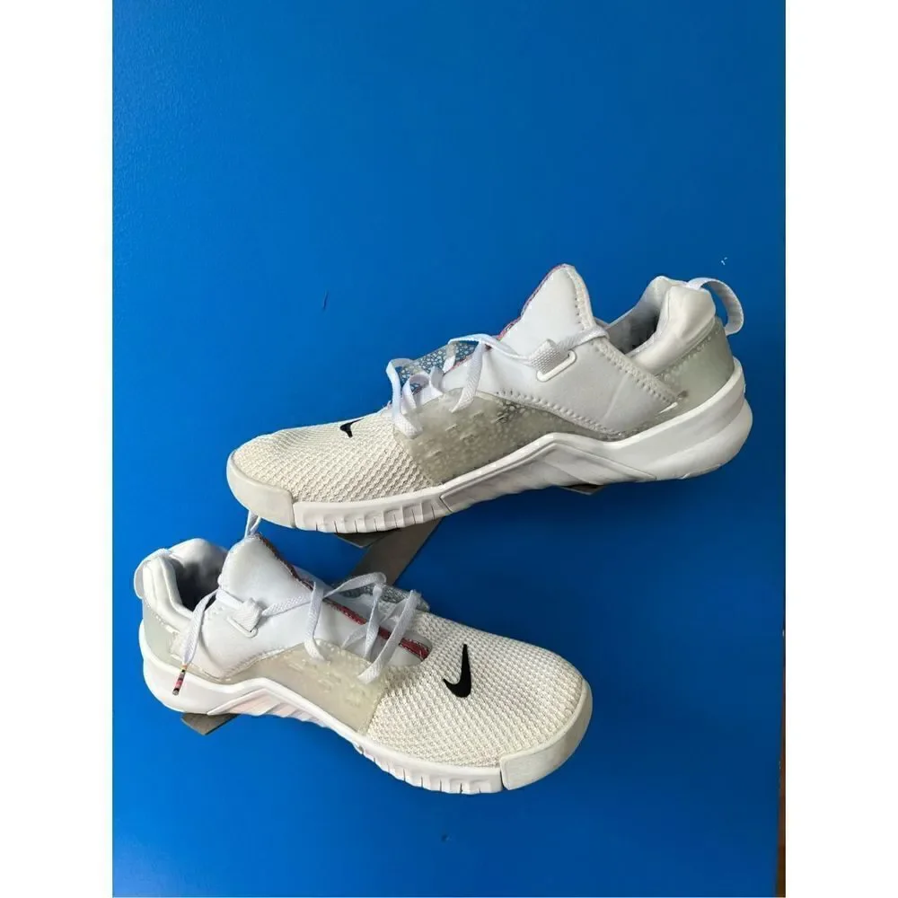 Nike please see