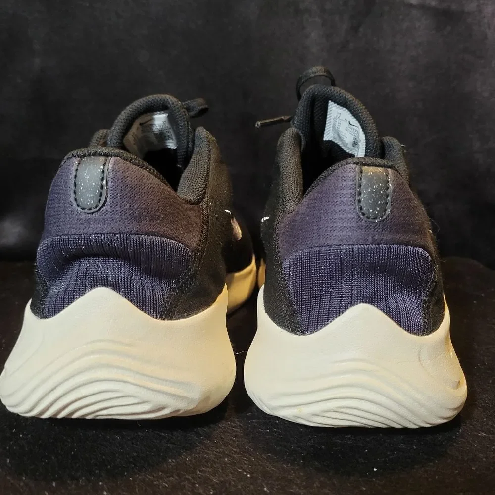 Nike flexible light