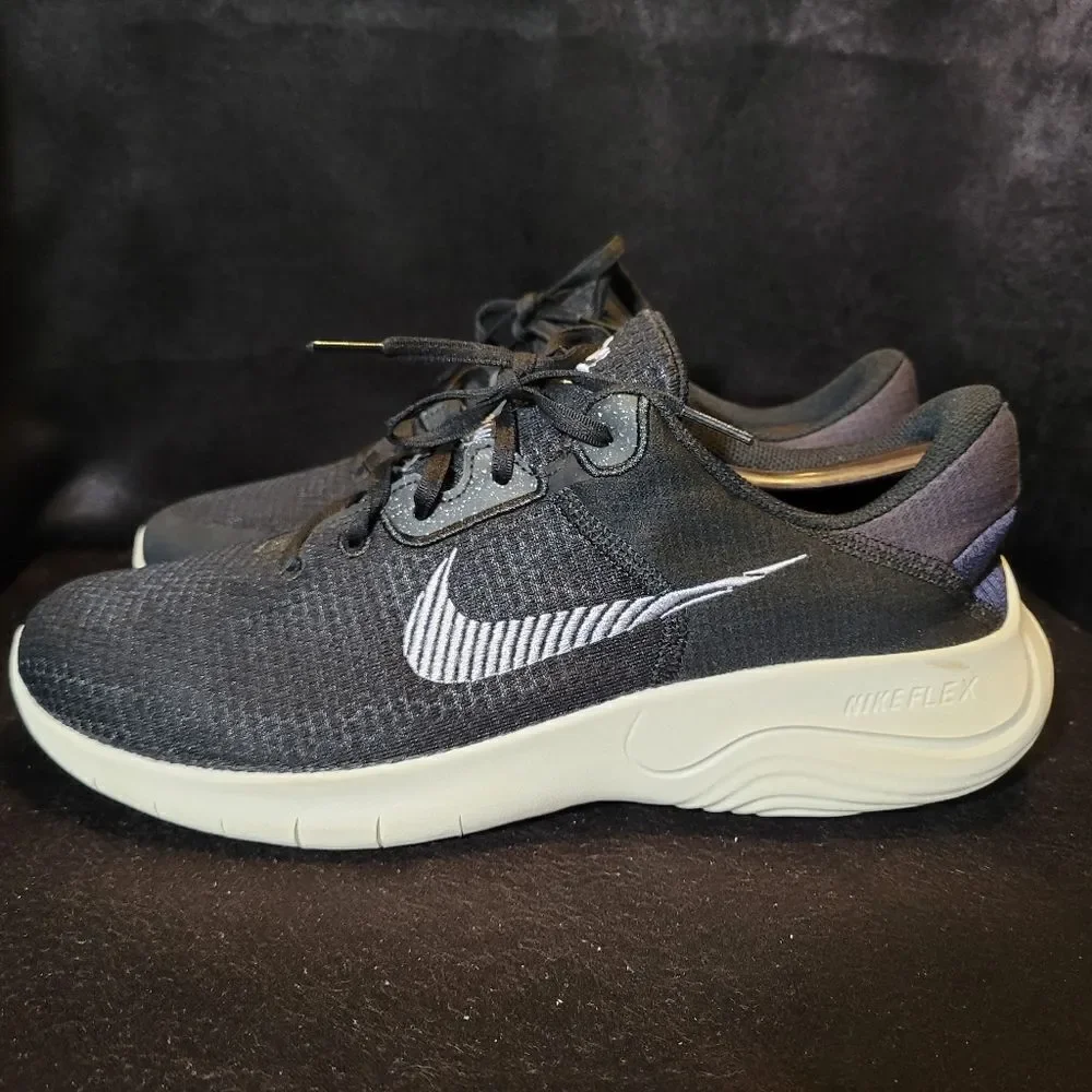 Nike flexible light