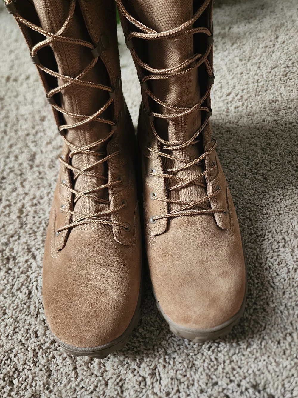 Rocky Men's S2V Leather Tactical Boots in Tan- DA PAM 670-1 Compliant