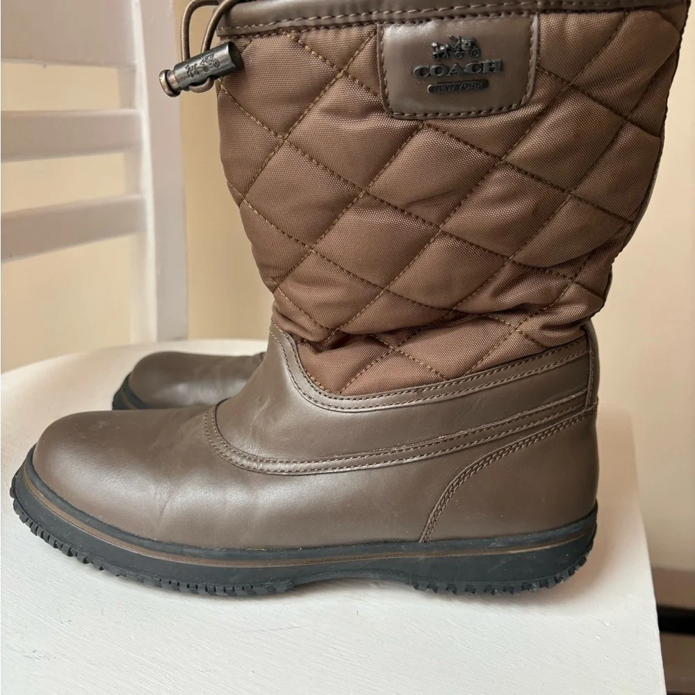 Coach excellent preloved