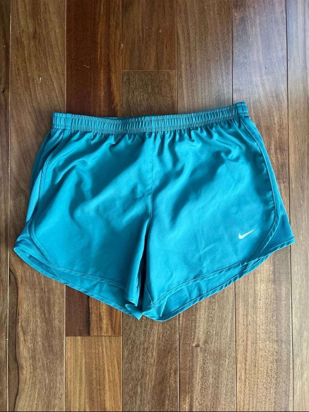 Nike girls shorts