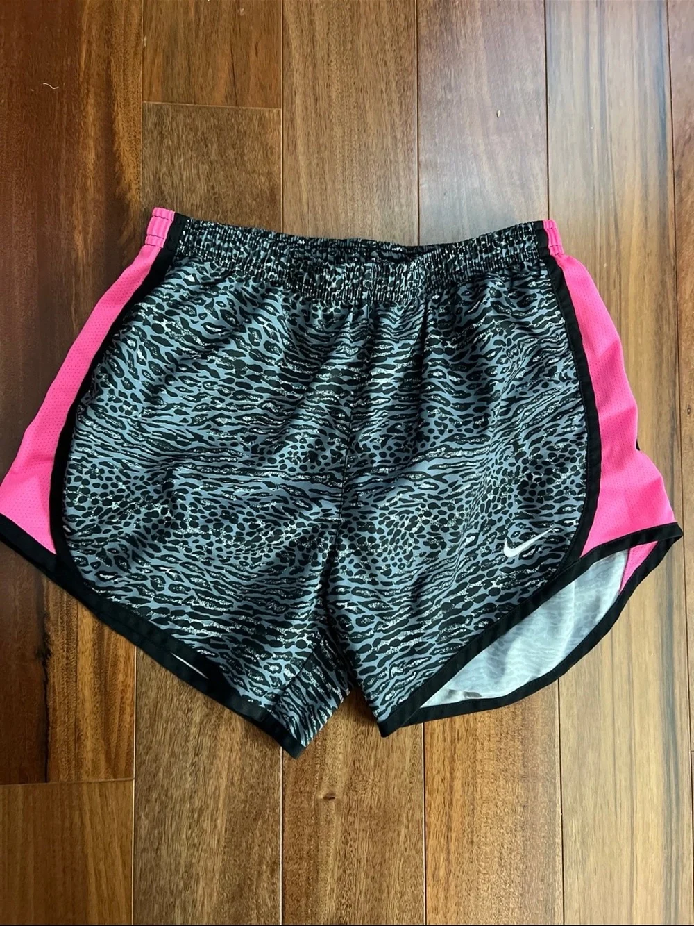 Nike girls shorts