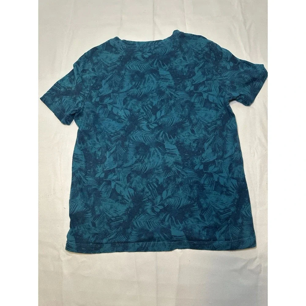 Old Navy bring tropical