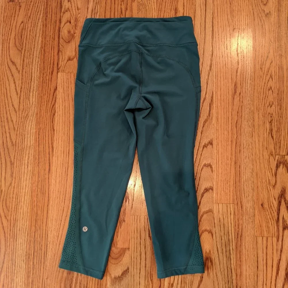 lululemon athletica close breathable