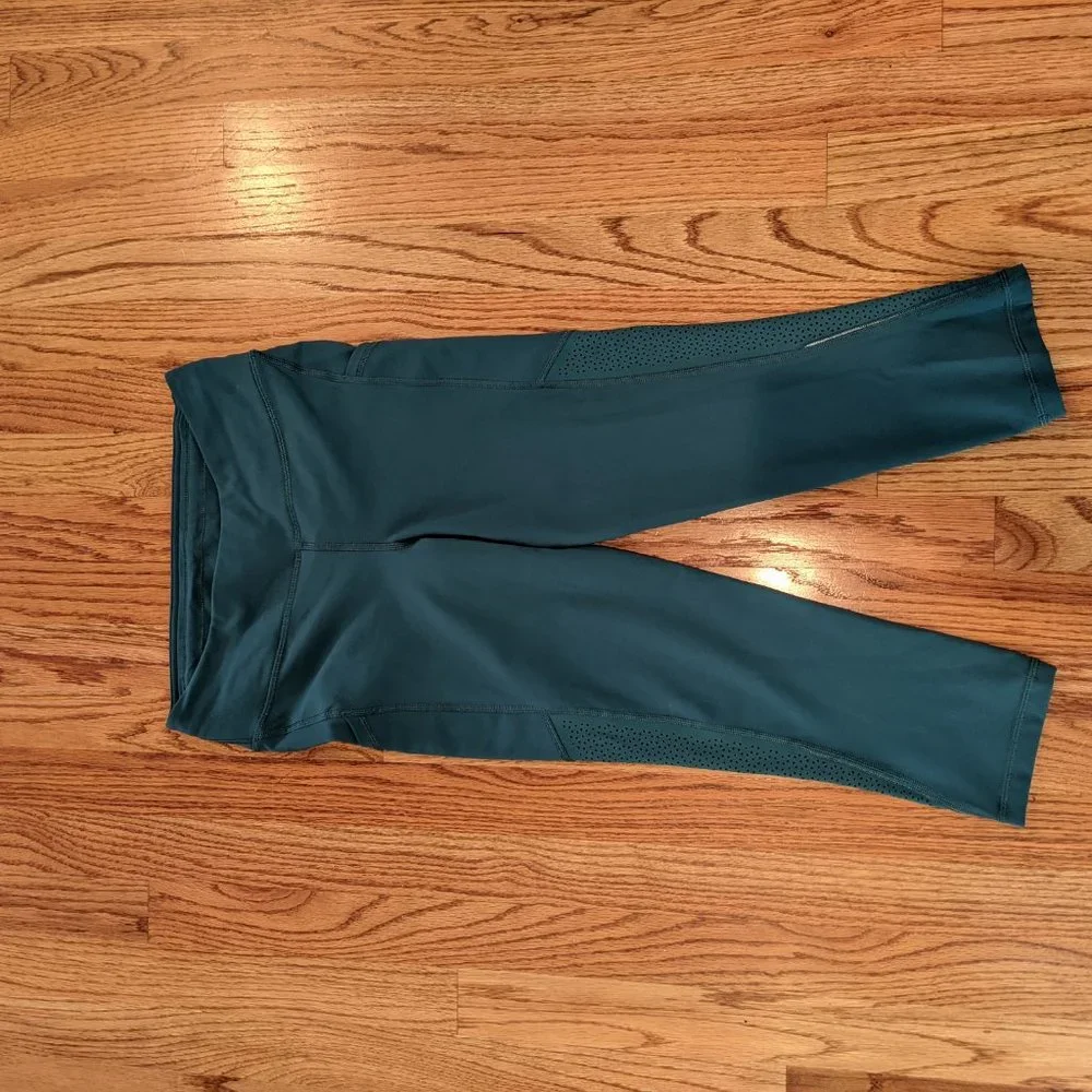 lululemon athletica called run hugged