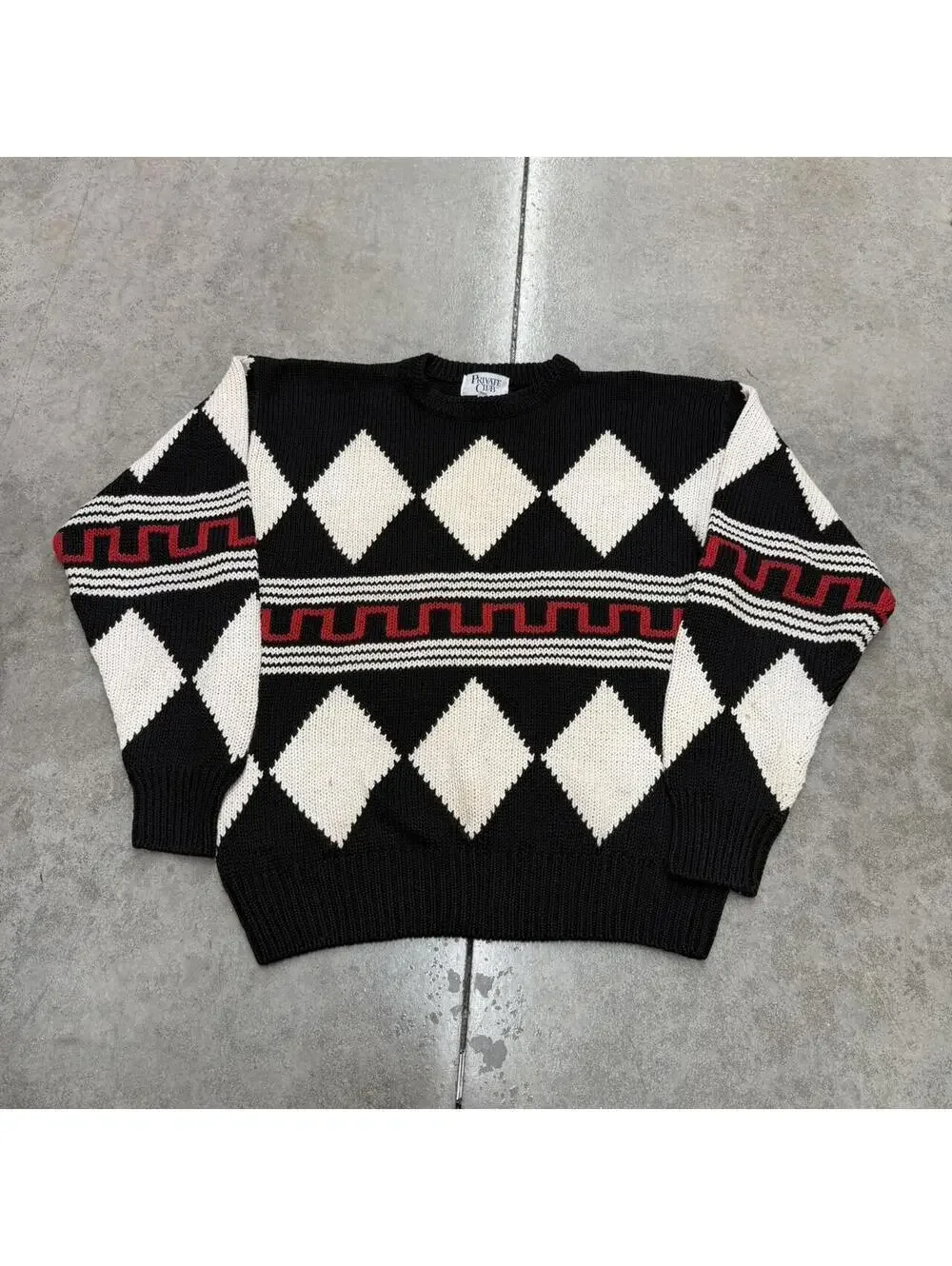 vintage black white and red diamond knit sweater size xl HAS STAINS