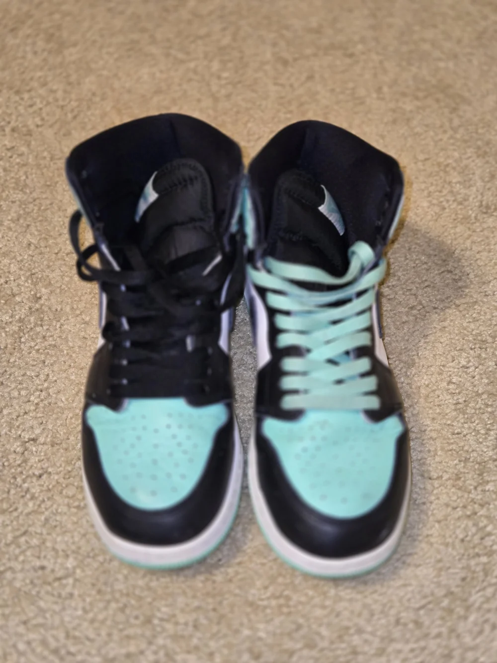 Nike Air Jordan 1 Retro High OG White Black Mint Green