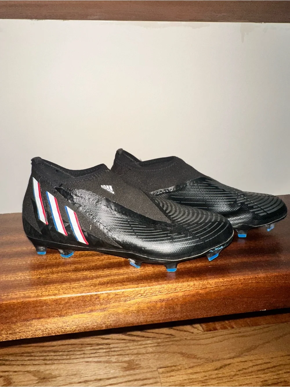 adidas laceless soccer