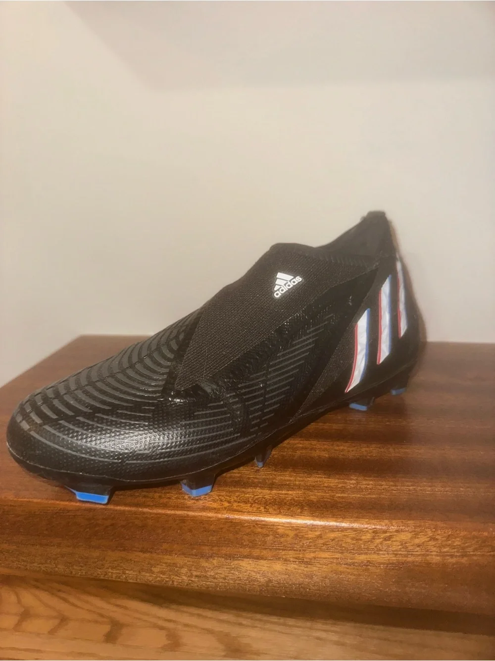 adidas laceless soccer