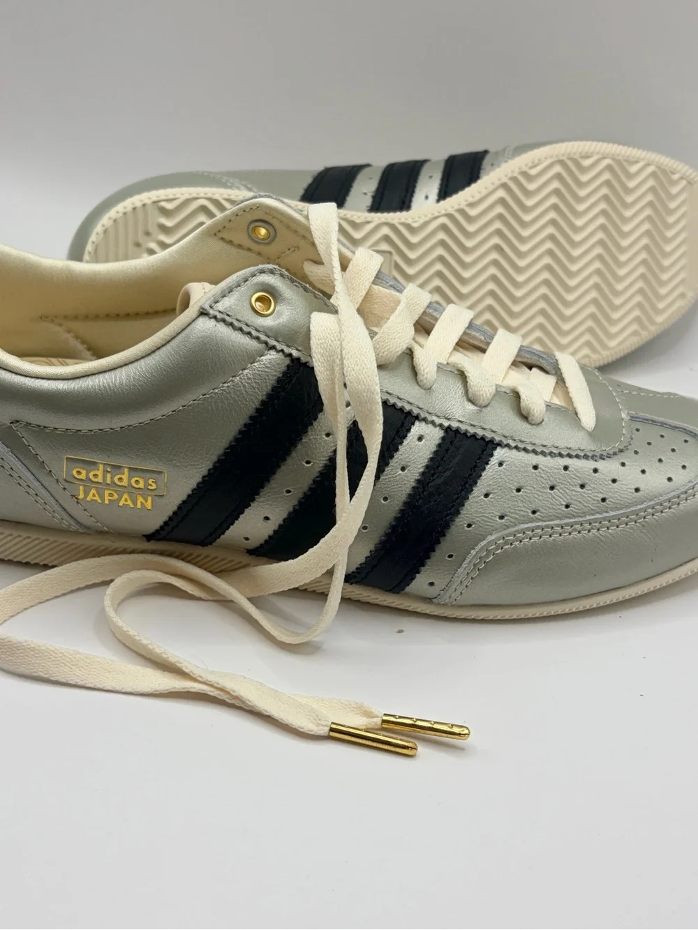 adidas retro japan