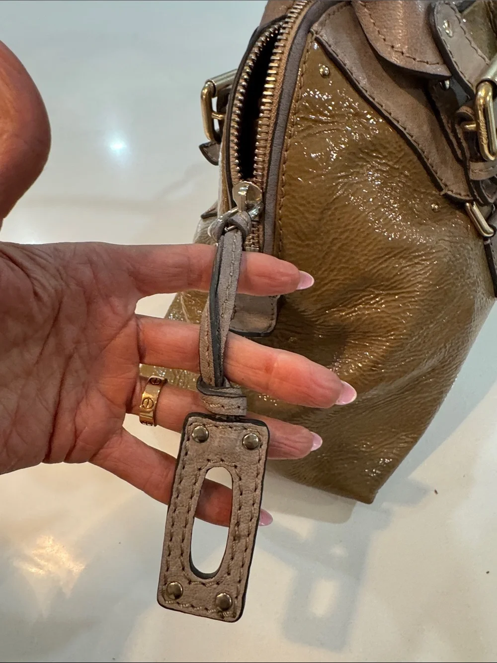 Chloe detail tone patent