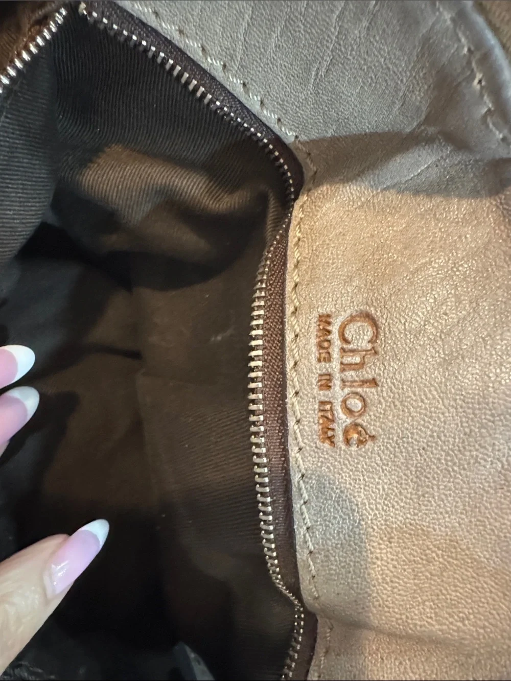 Chloe detail hardware lock