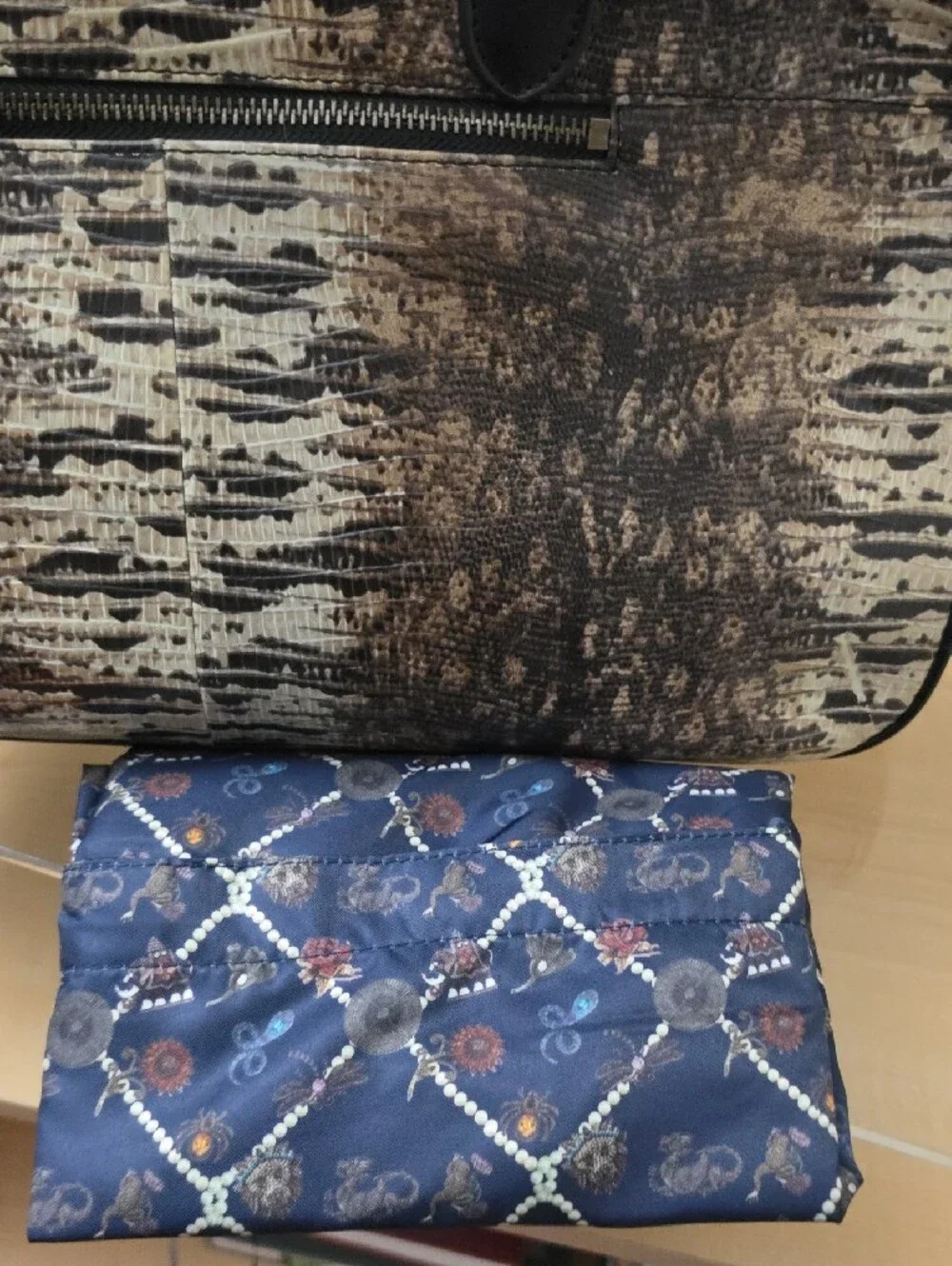 Sharif 12x15x6 stylish