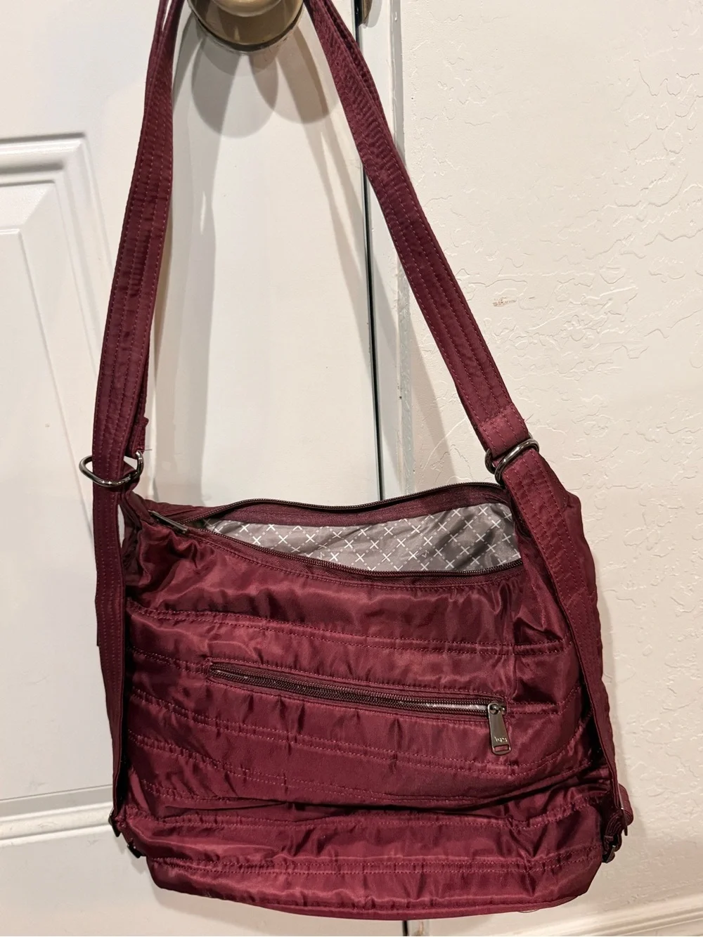 lug zipliner convertible