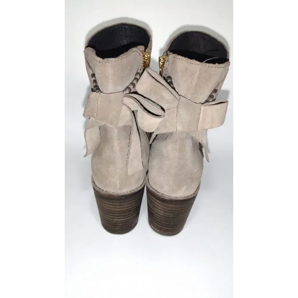 UGG authentic suede
