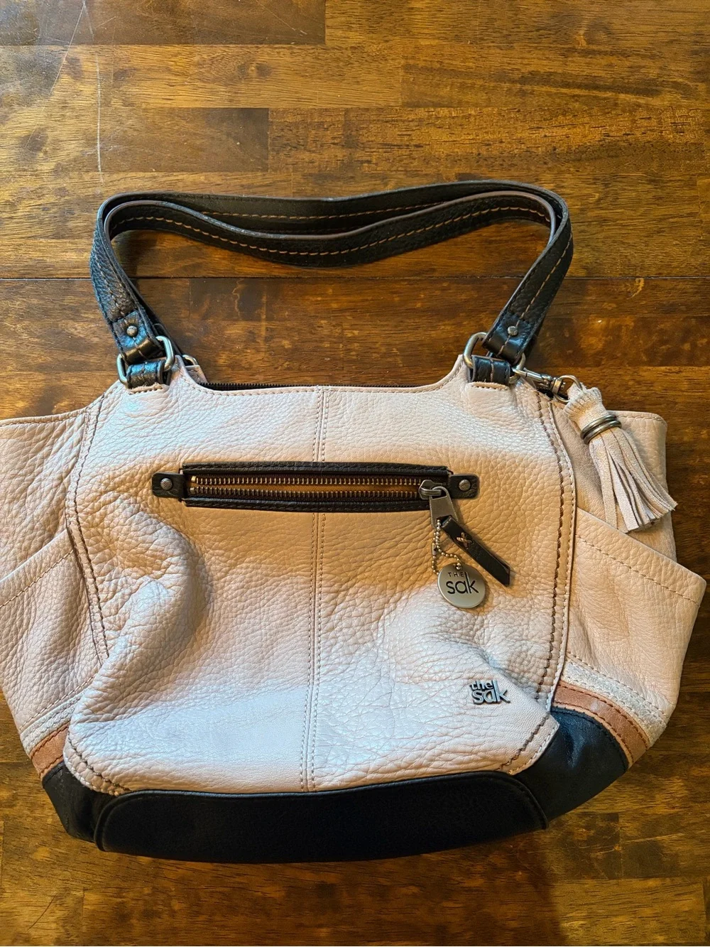The Sak Beige and Black Leather Shoulder Bag - The Sak
