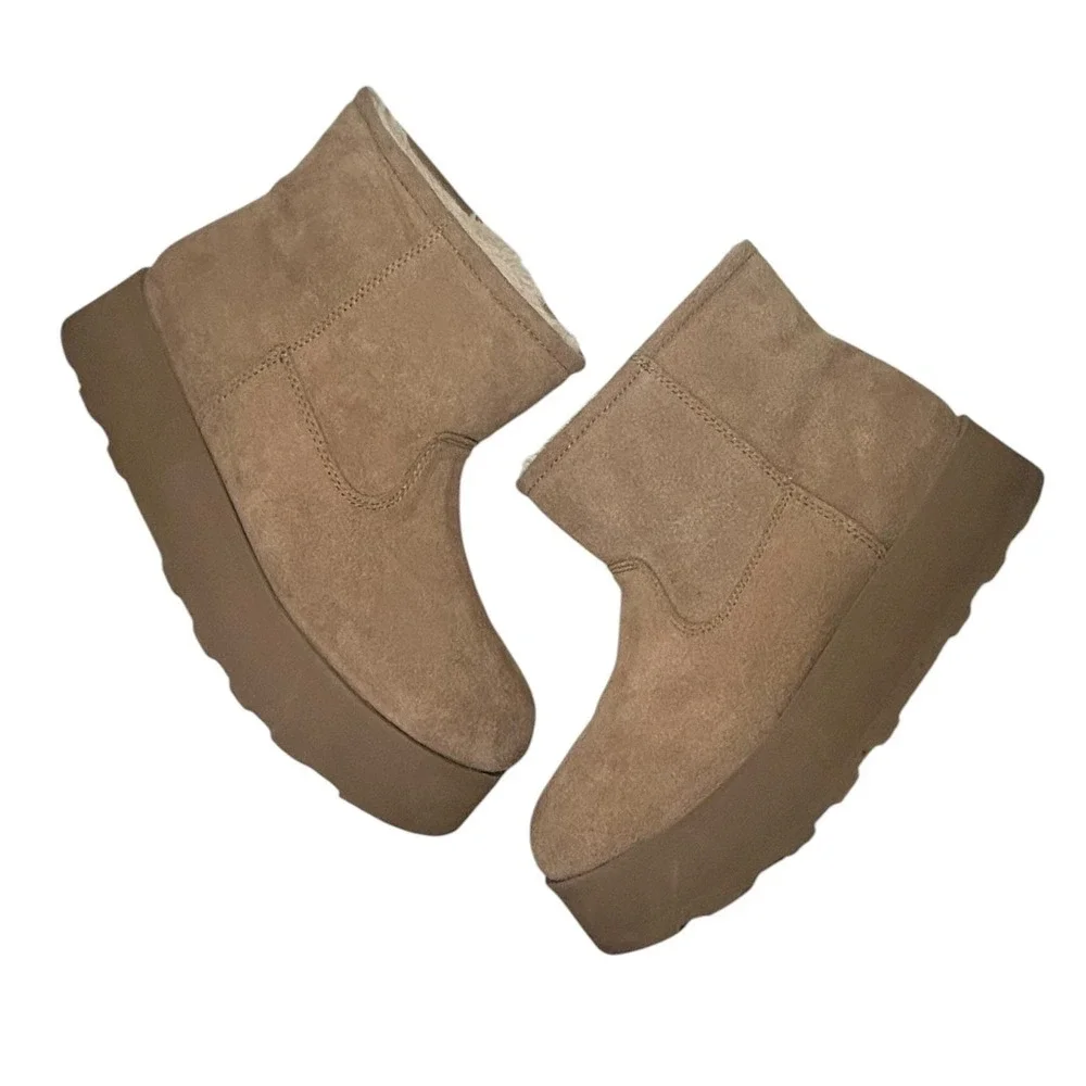 Unbranded platform ankle