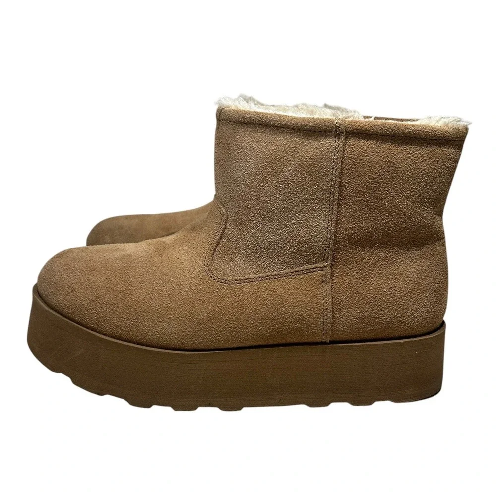 Unbranded platform ankle