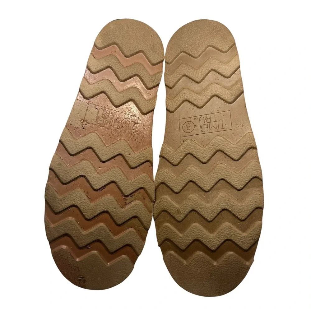 Unbranded platform ankle
