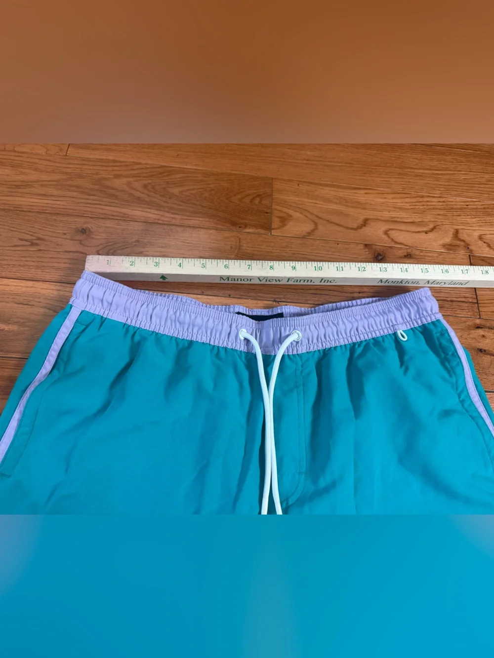American Eagle Men’s Lined Retro Style Swim Trunks