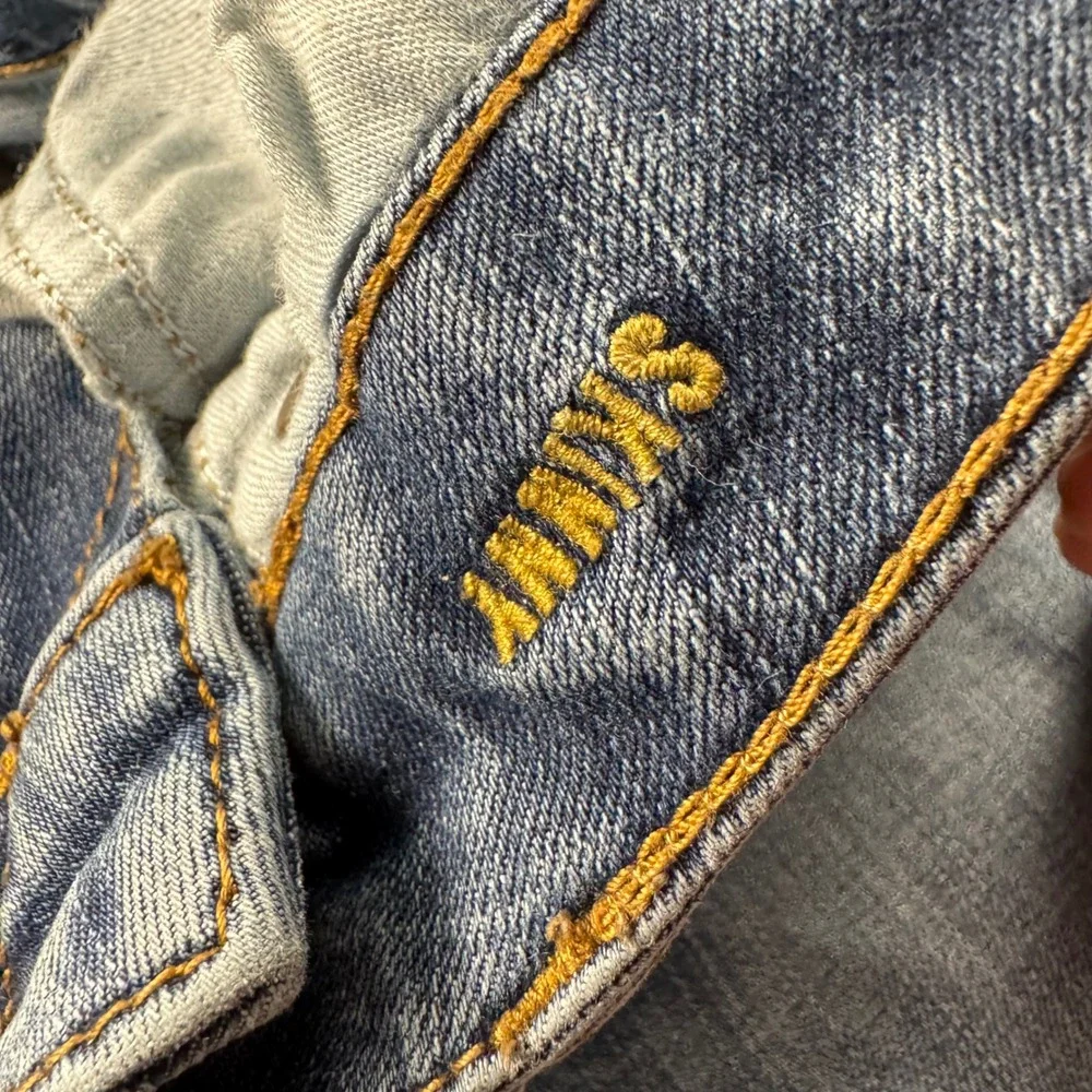 American Eagle Outfitters discover your