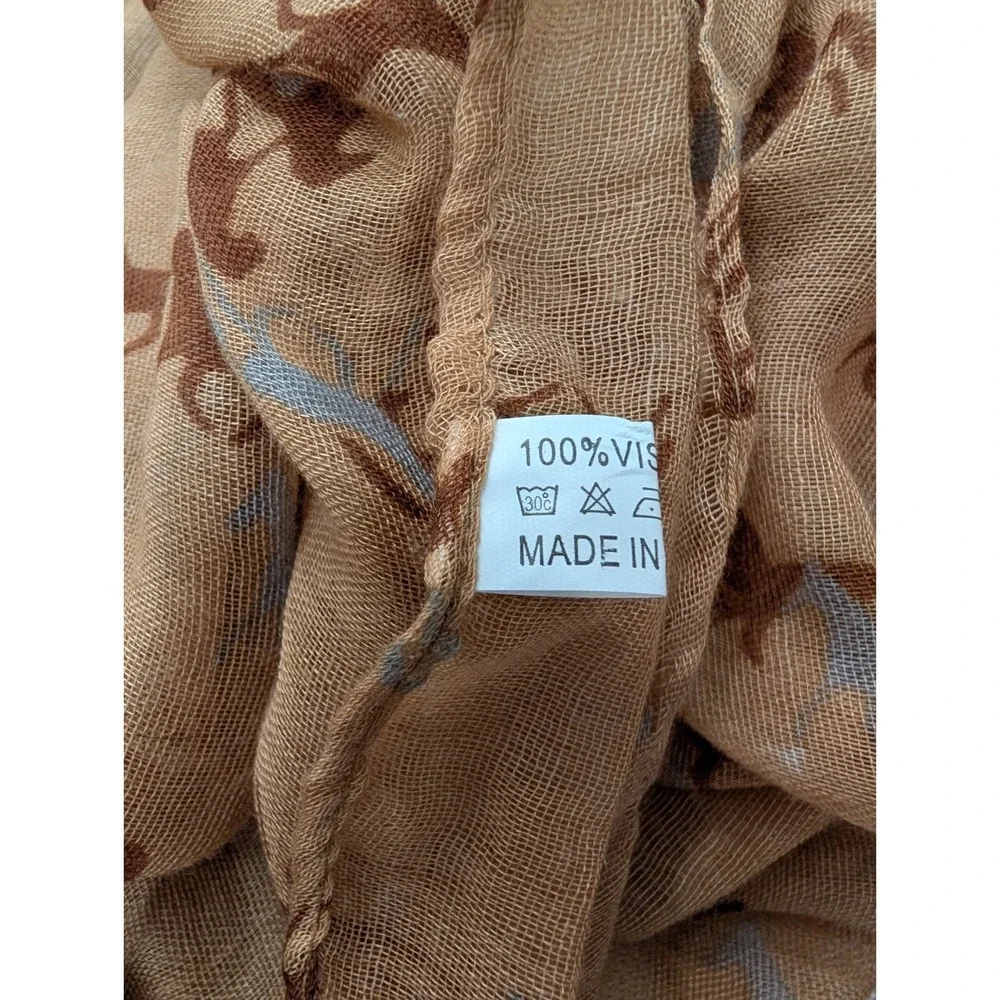 The Unbranded Brand running horses