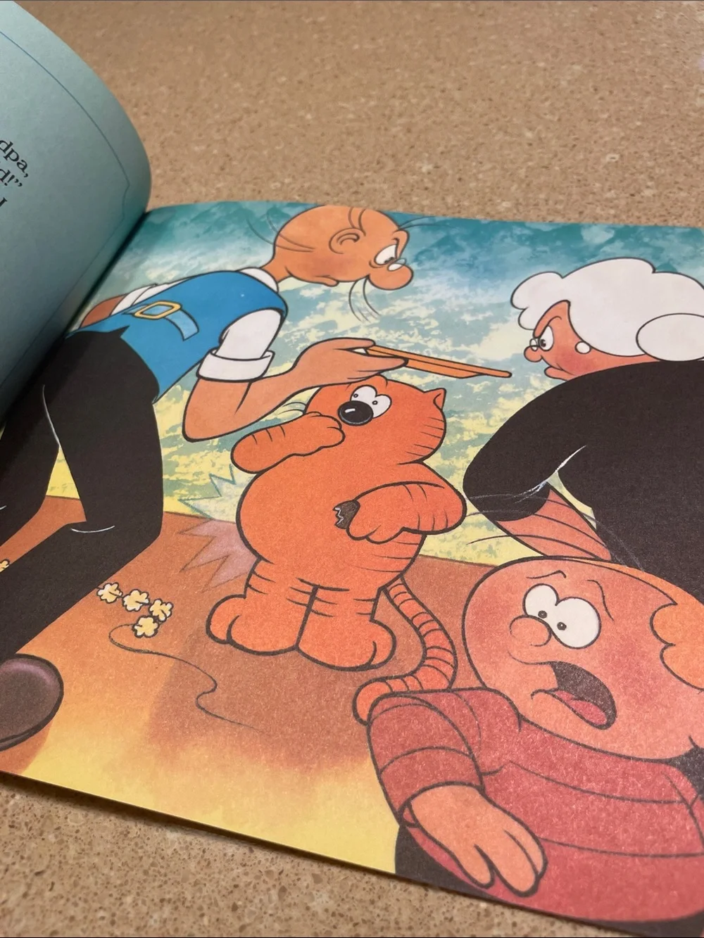 Heathcliff’s Night Before Christmas Book