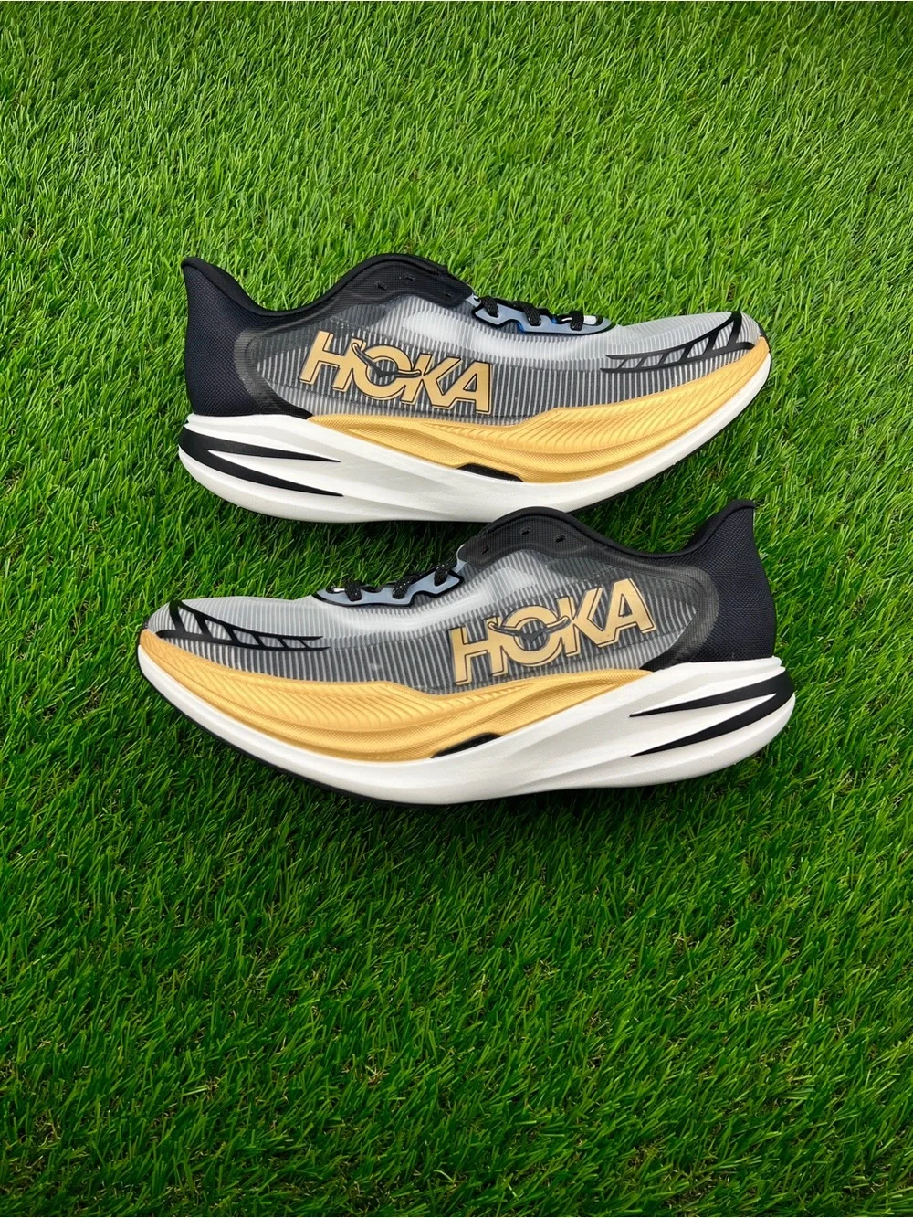Hoka One One Cielo X1 2.0 Men’s Marathon Carbon Plated Running Shoes - 10