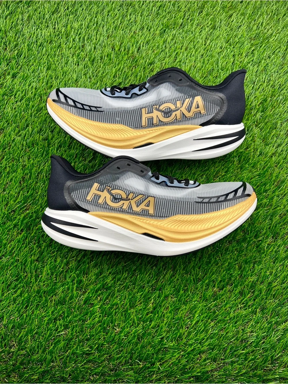 Hoka brand new