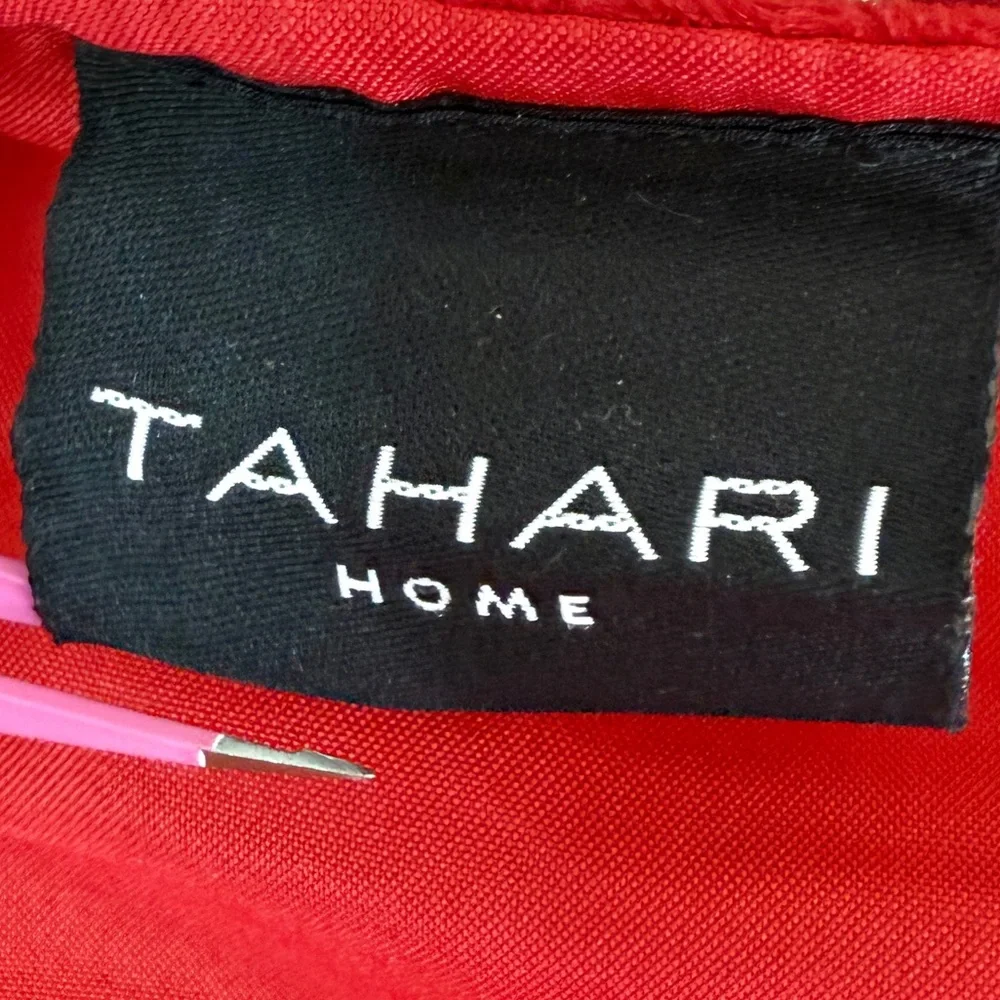 Tahari red gold