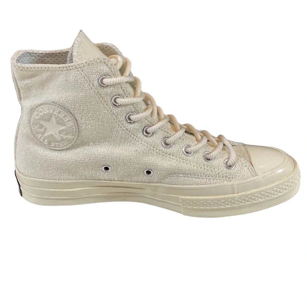 Converse canvas upper metal