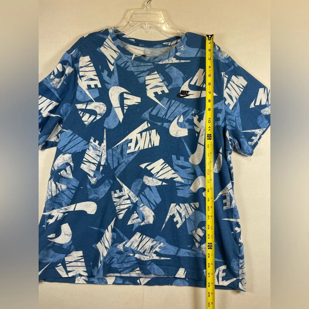 Nike men’s “the