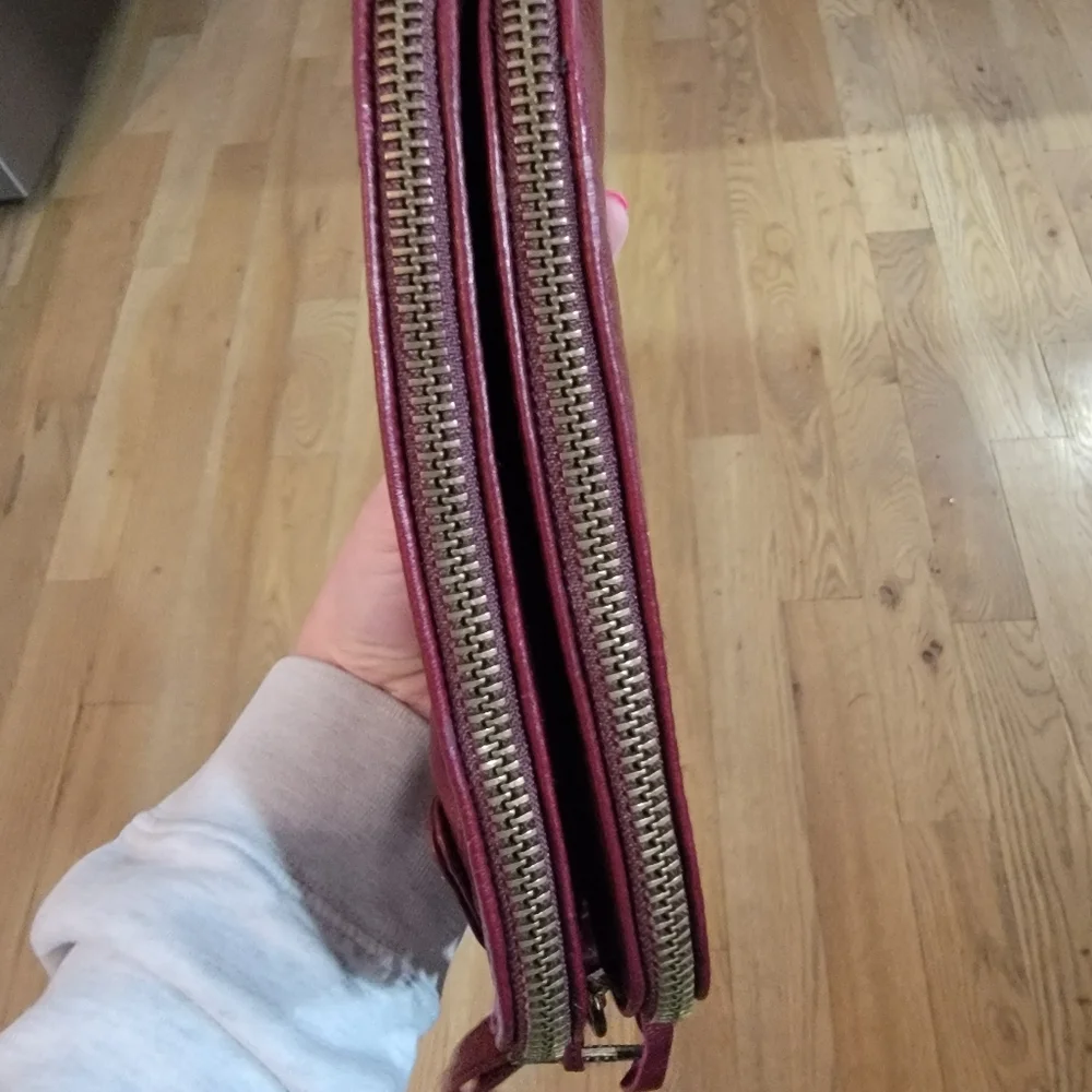 Wanderers Travel Co perfect burgundy