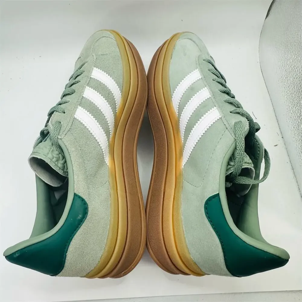 adidas **adidas gazelle