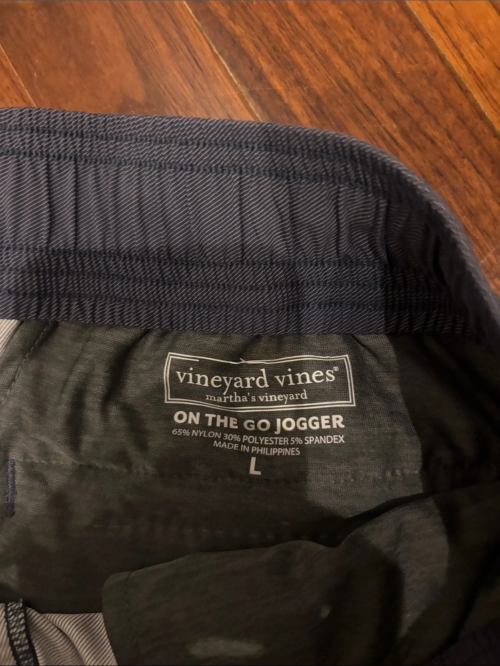 Vineyard Vines relaxed fit