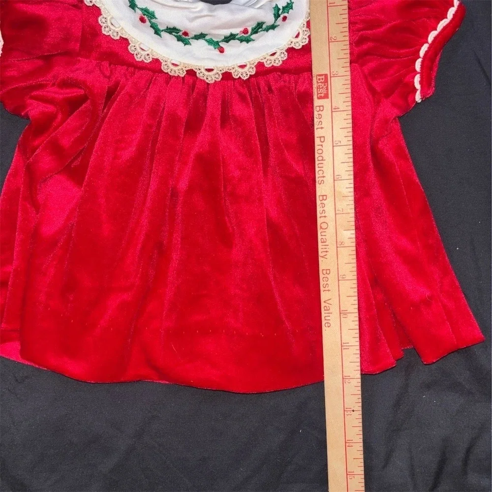 The Unbranded Brand holiday photos