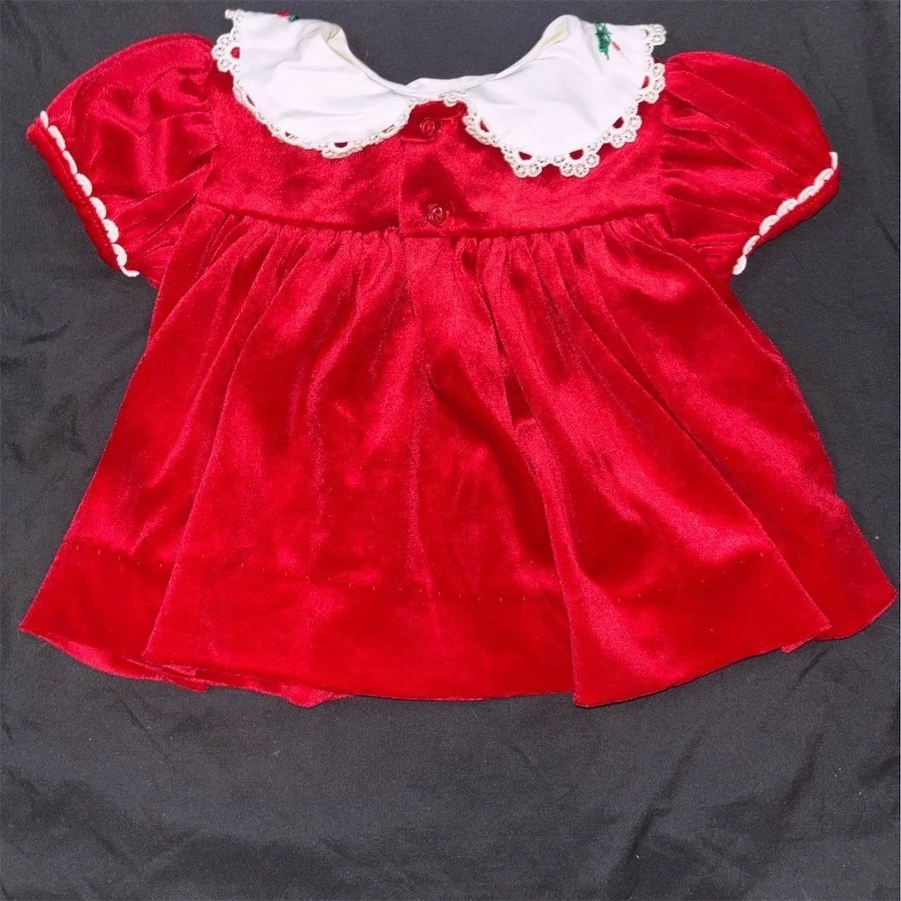 The Unbranded Brand holiday photos