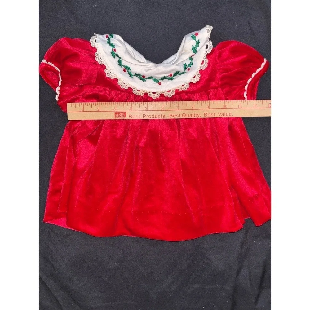The Unbranded Brand holiday photos