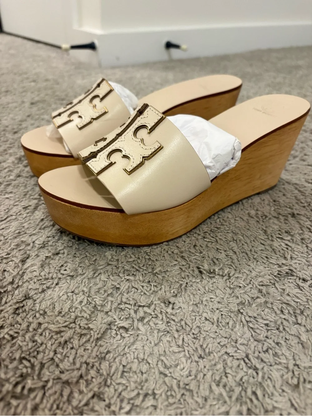 Tory Burch beige leather