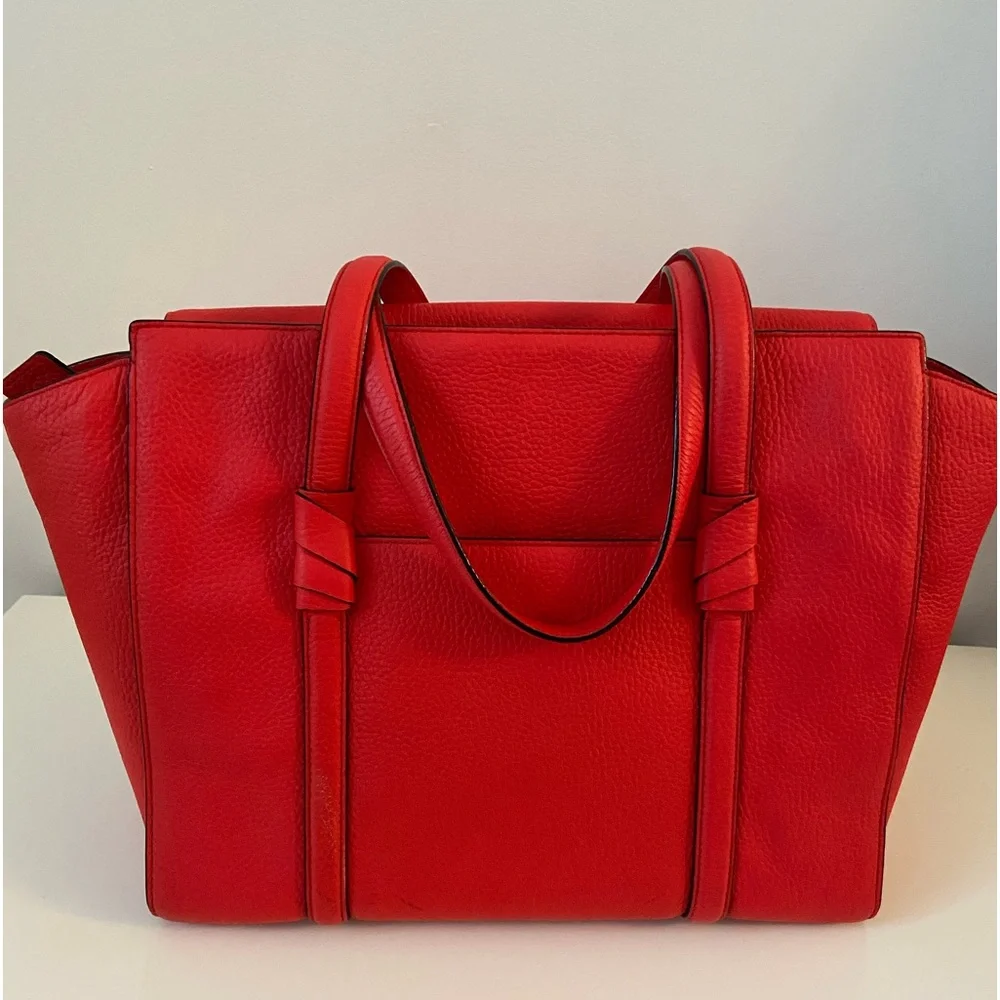 kate spade this stunning
