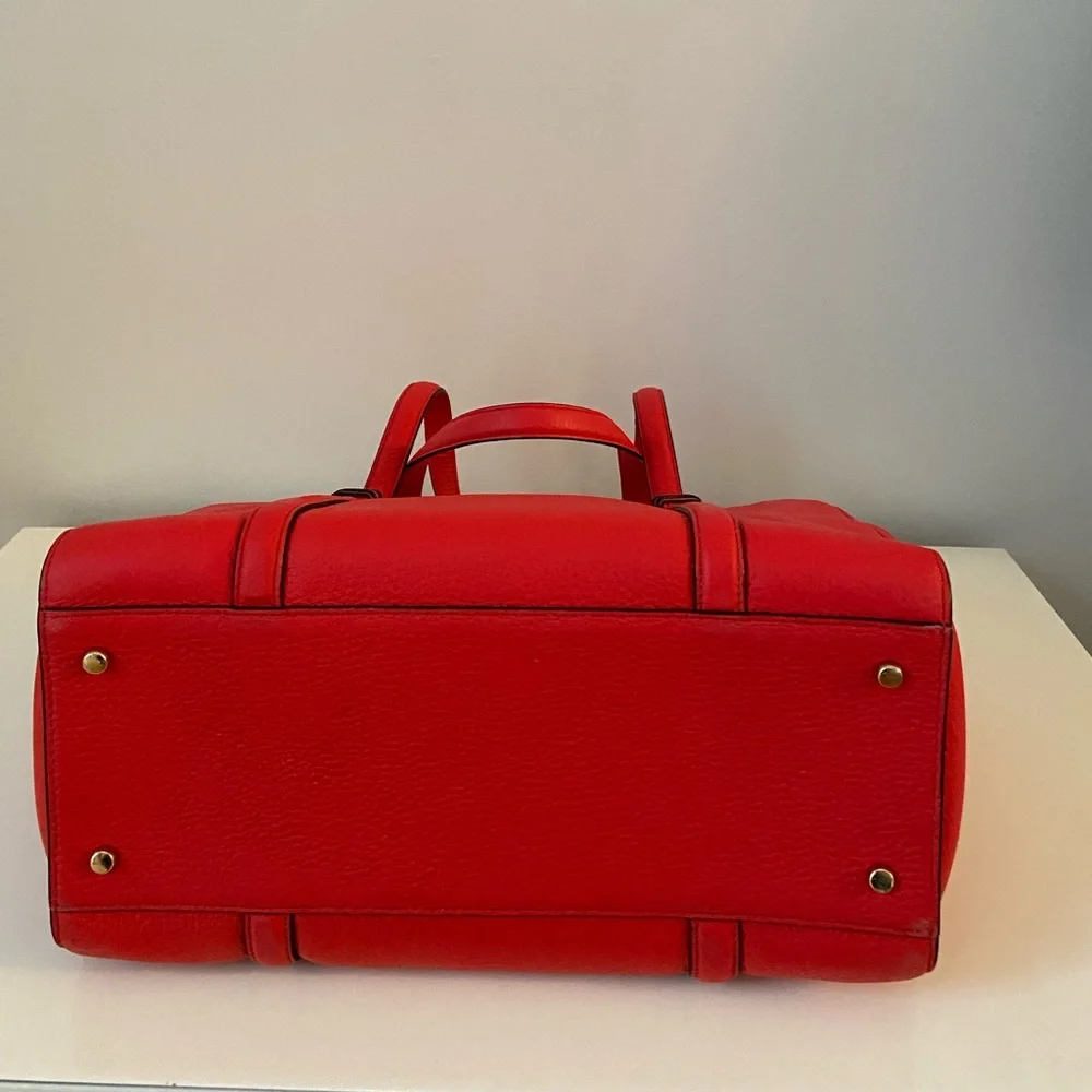 kate spade this stunning