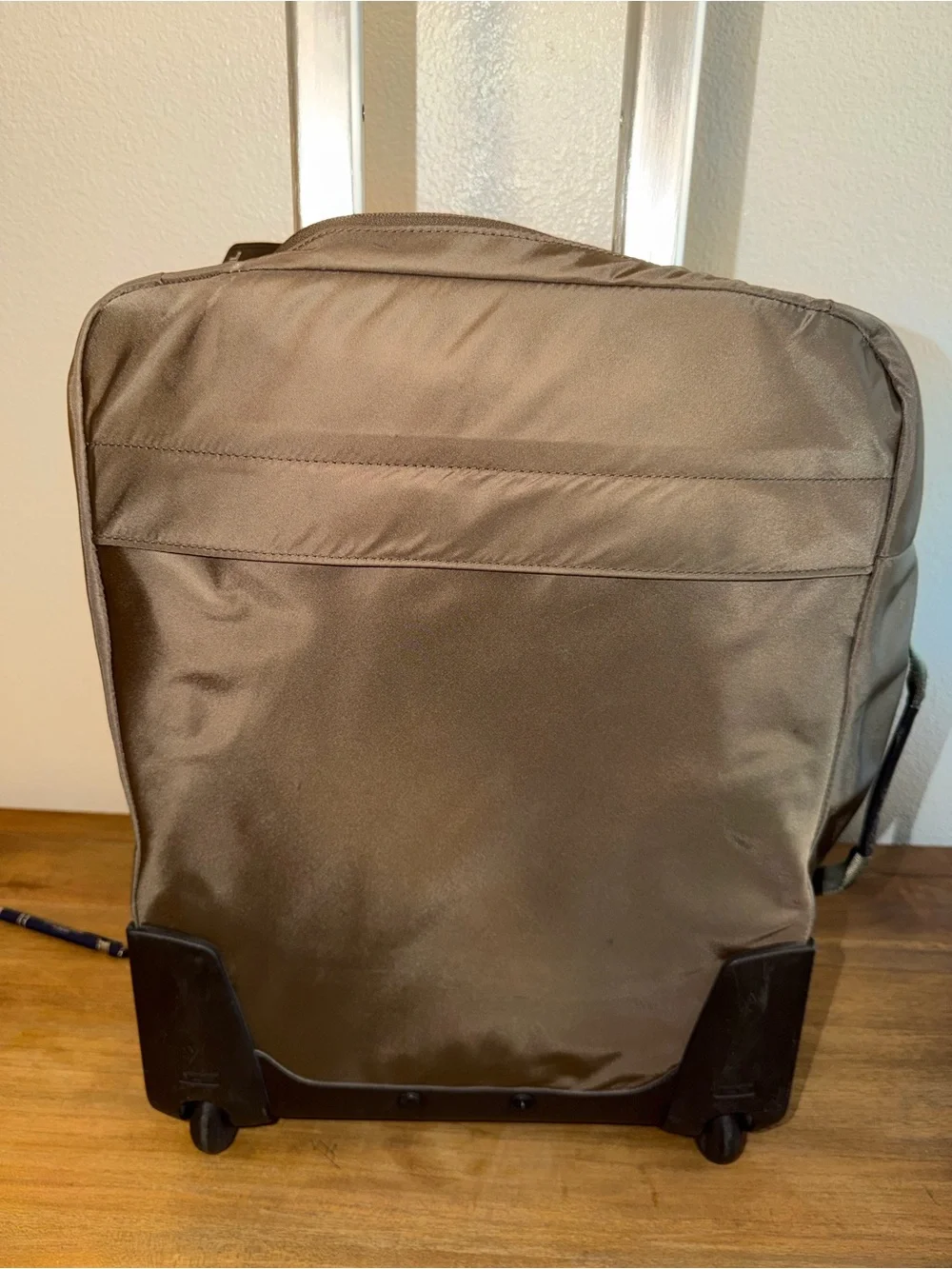 Tumi compact travel