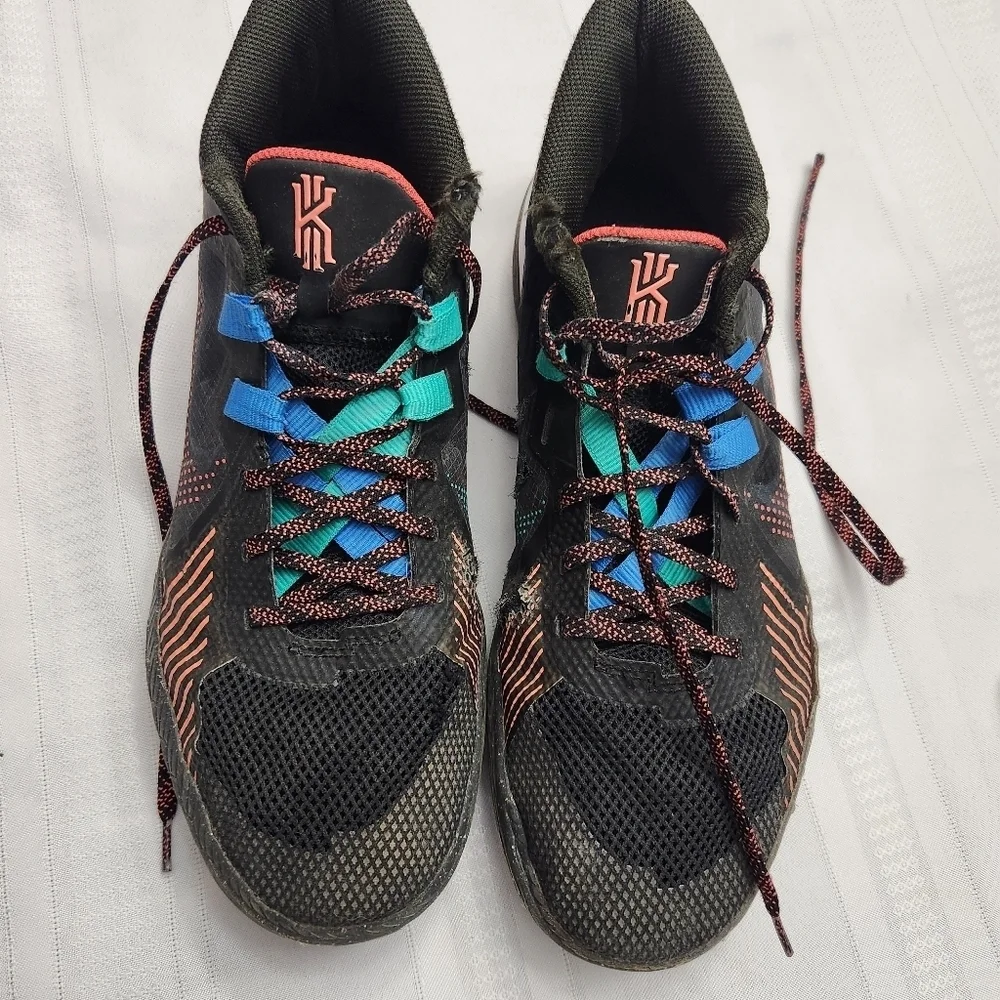 Nike kyrie flytrap V size men's 11.5